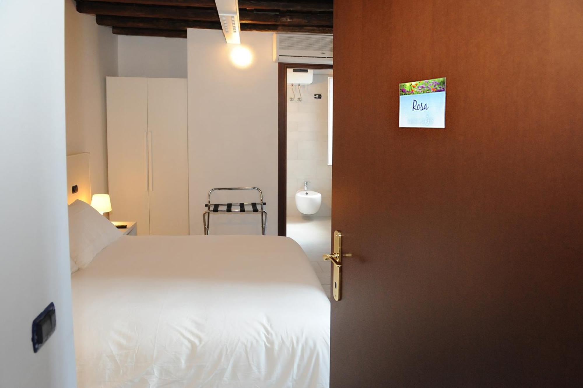 Flowers Apartments Roma Exterior foto